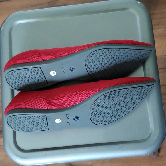 Rothy's The Point flats bright red size 9. Worn once. - Picture 2 of 3